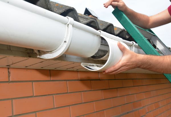 Gutter Maintenance in Tyler