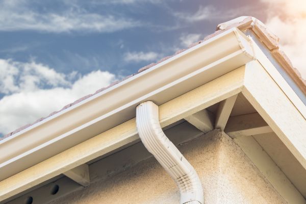 Seamless Gutter Replacement in Tyler